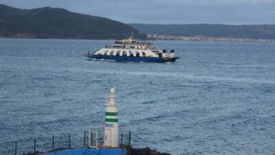 Kuzey Ege’de deniz ulaşımına fırtına engeli