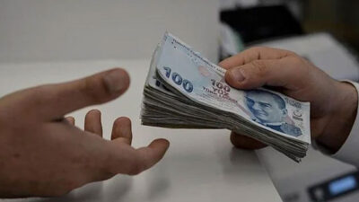 Yaklaşık 700 bin kamu işçisi ek zam istiyor