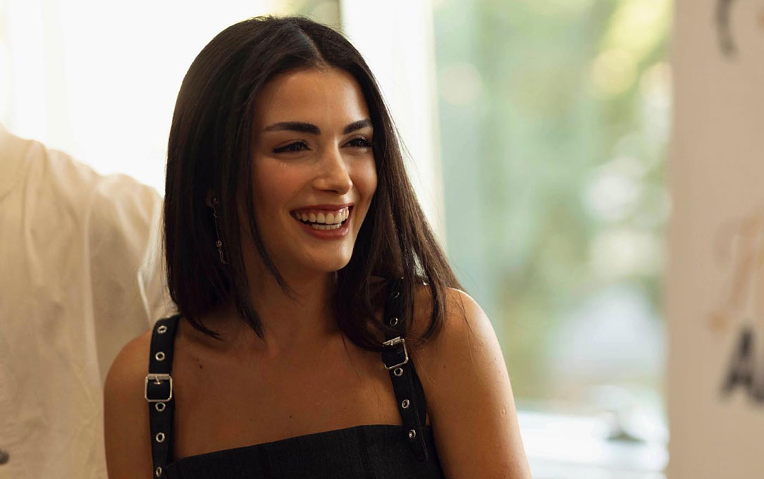 Safir’in ‘Feraye’si güzelliğiyle sosyal medyayı salladı