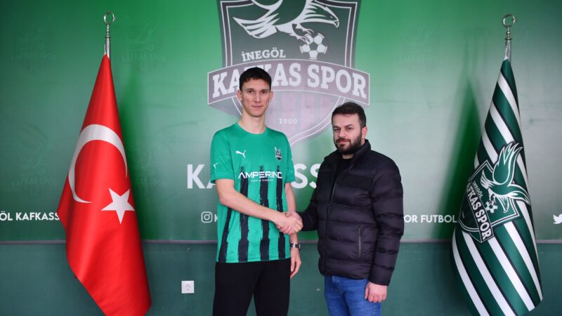 3.Lig’deki Bursa ekibinden iki transfer bir ayrılık! Yeşil siyahlılar Uşakspor’dan stoper Ahmet Yılmaz ve Edirnespor’dan forvet oyuncusu