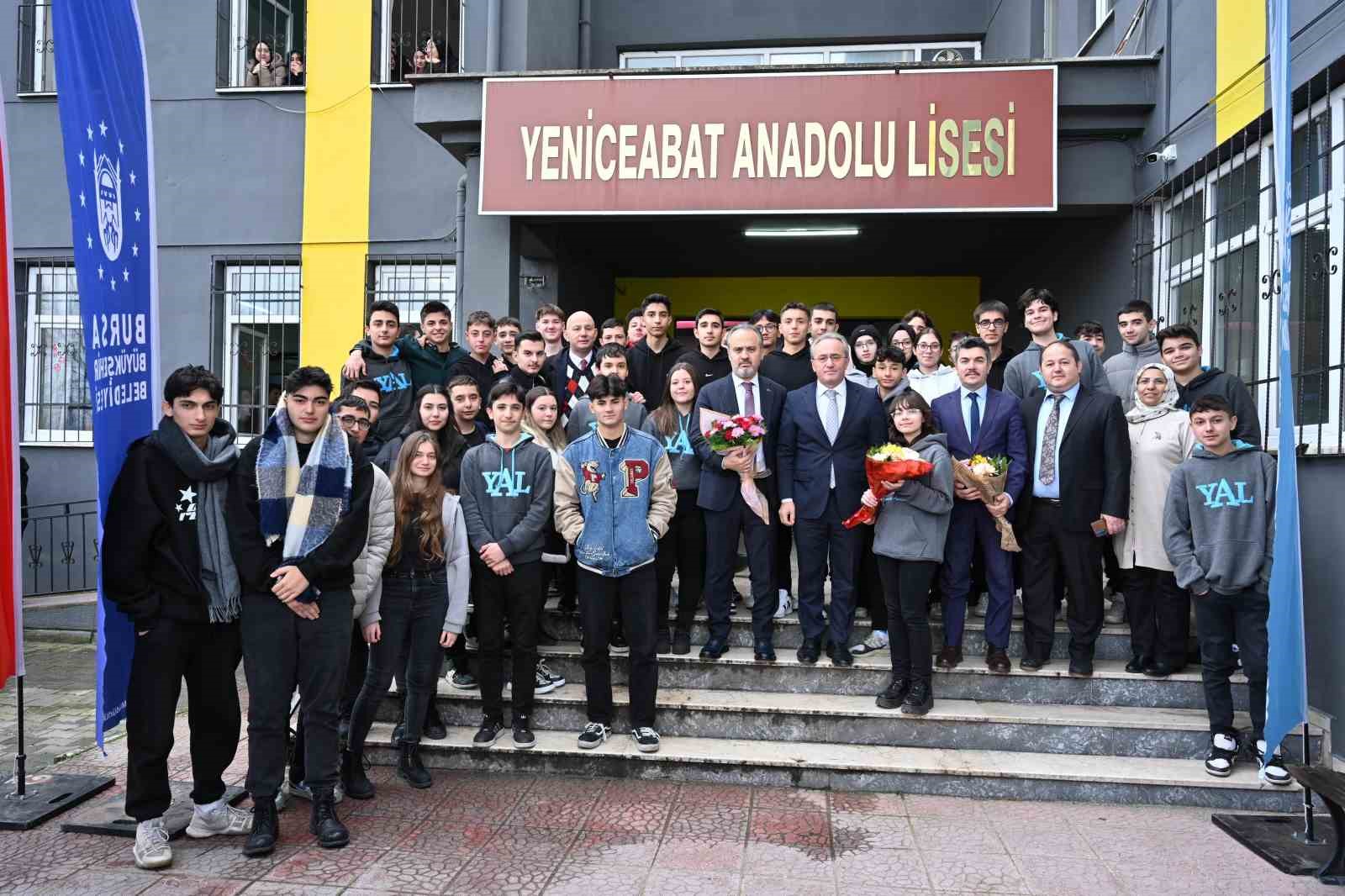 Başkan Aktaş, tecrübelerini öğrencilerle paylaştı