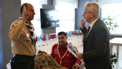 Başkan Erdem izcileri ağırladı