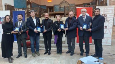 Bursa Büyükşehir Belediyesi tarafından Muradiye El Yazmaları Müzesi’nde “Bir Koleksiyoner