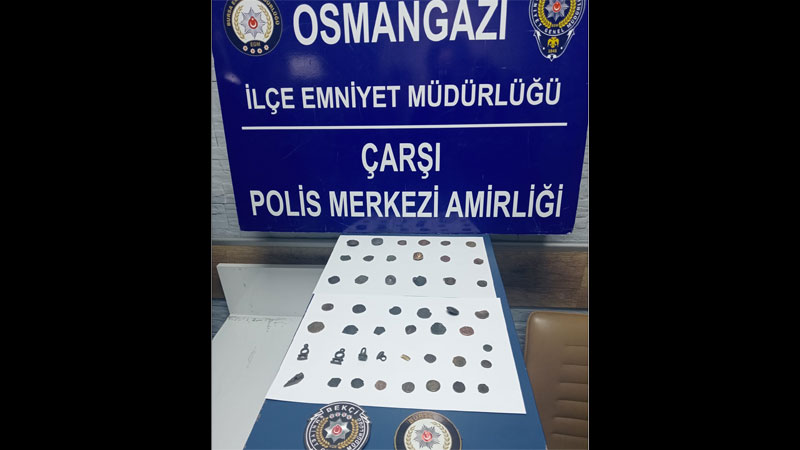 Yer: Bursa… Ceketinden ‘tarih’ çıktı Yer: Bursa… Ceketinden ‘tarih’ çıktı