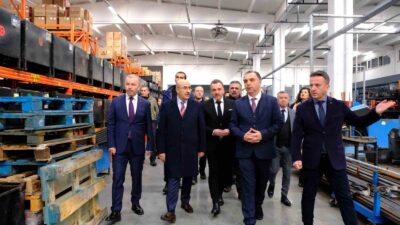 Bursa Valisi Demirtaş, sanayicilerle bir araya geldi