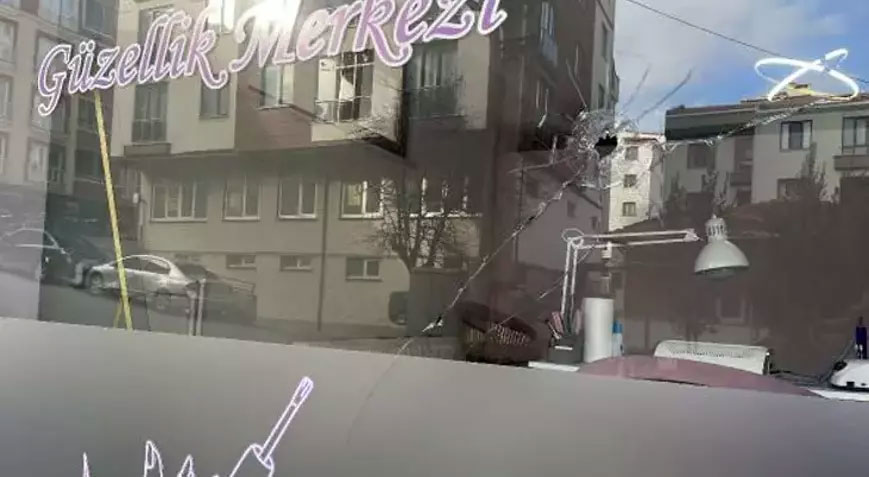 Yer: Edirne! Güzellik merkezi kurşulandı