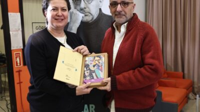 Nilüfer Belediyesi’nin düzenlediği Edebi Kazılar söyleşisinde yeni yılın ilk konuğu