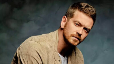 Ünlü oyuncu sosyal medyayı salladı