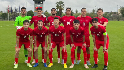 Bursasporlu oyunculara milli davet!