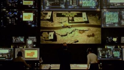 MİT gizli silahlarını sergiledi! Robot kravat, ses kayıt cihazları