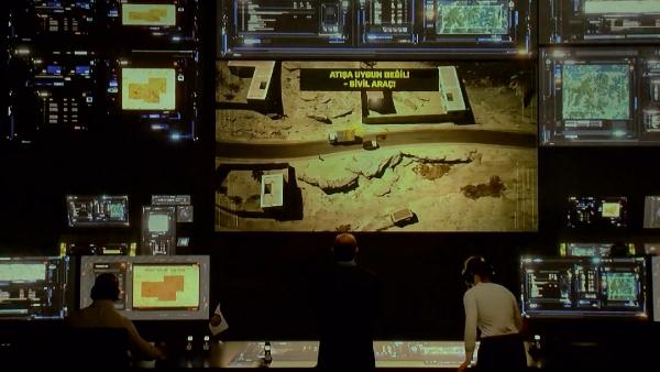 MİT gizli silahlarını sergiledi! Robot kravat, ses kayıt cihazları