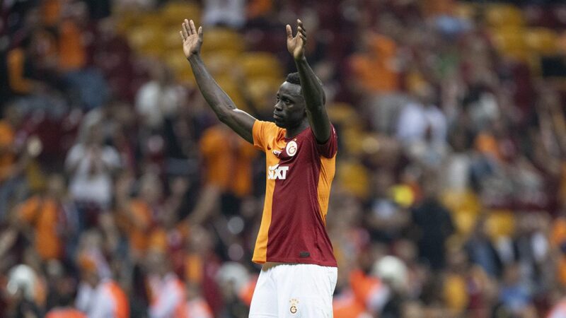 Galatasaray’a Davinson’dan iyi haber Galatasaray'a, Davinson Sanchez'den iyi haber geldi. Uzun süren sakatlığını atlatan