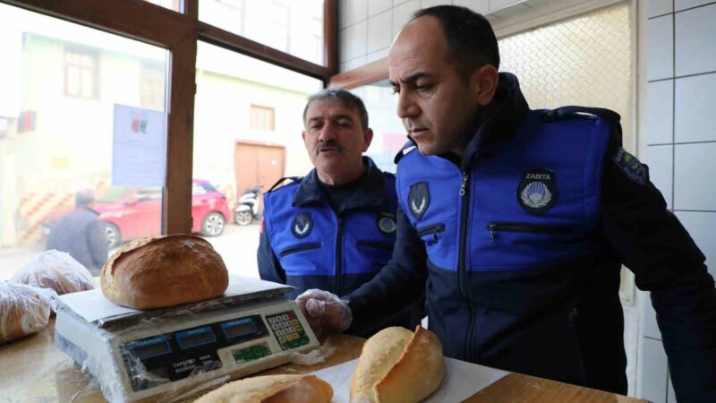 Bursa’nın bu ilçesinde zabıtadan fırınlara gramaj denetimi Gemlik Belediyesi Zabıta Müdürlüğü ekipleri ilçe genelindeki fırınlarda gramaj ve
