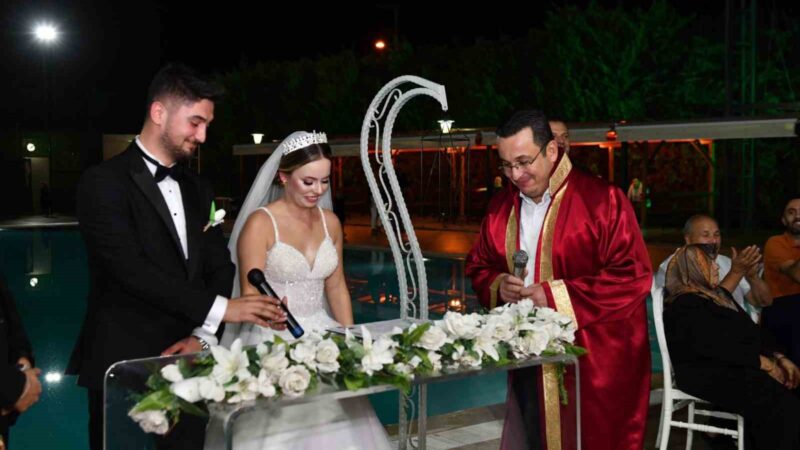 Mustafakemalpaşa’da 2023 yılında 724 nikah kıyıldı Mustafakemalpaşa Belediyesi Evlendirme Memurluğu’na 2023 yılında 724 çift nikah başvurusunda