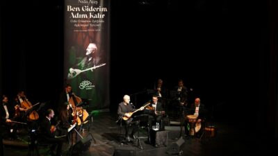Aşıklık geleneğinin en büyük temsilcileri arasında yer alan Aşık Veysel,