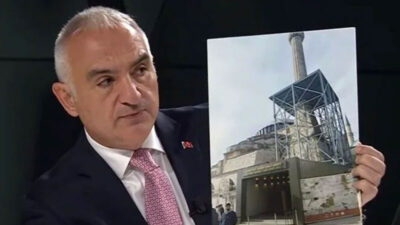 Ayasofya’da kapı tartışması: Orijinal kapı ne zaman kullanılacak?