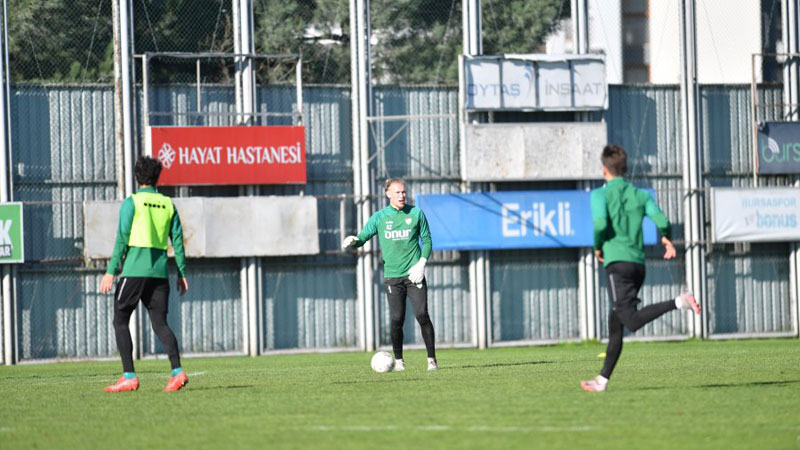 Bursaspor’da çalışmalar sürüyor Bursaspor’da çalışmalar sürüyor