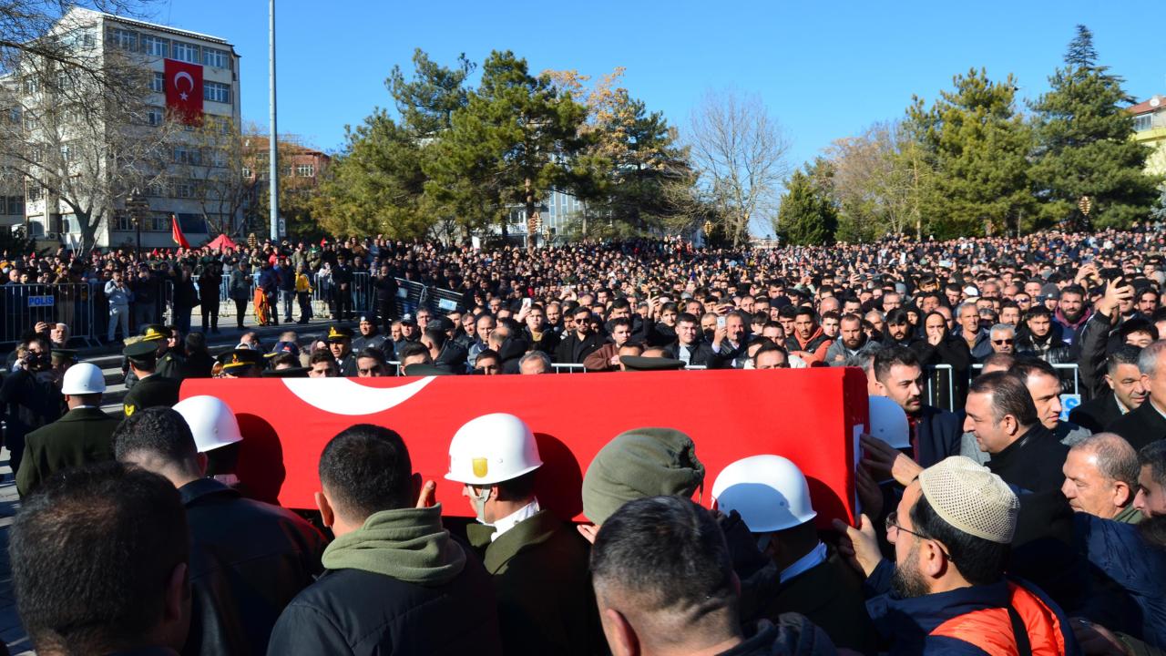 Türkiye şehitlerini uğurladı