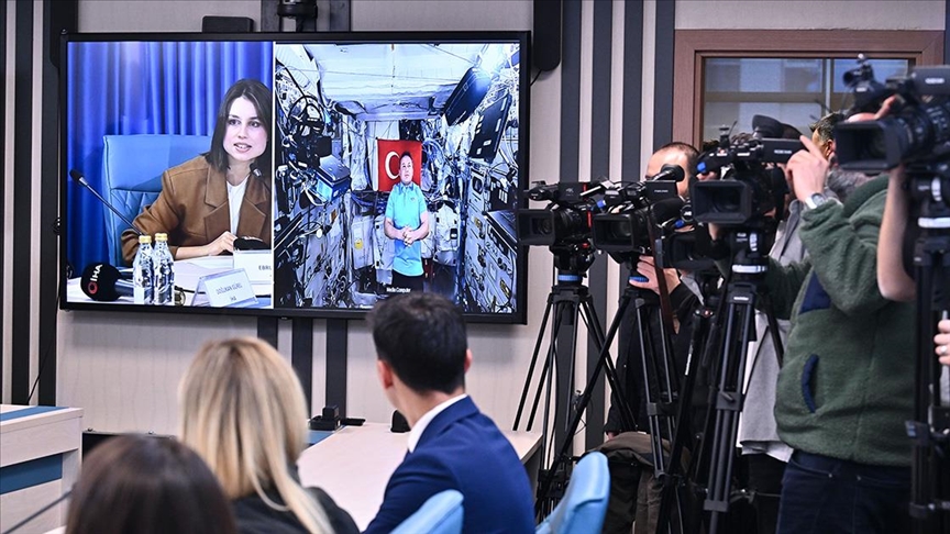 Alper Gezeravcı soruları yanıtladı: Uzay üssünde bir gün nasıl geçiyor?