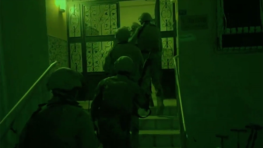 Bakan Yerlikaya duyurdu! Suç örgütü çökertildi