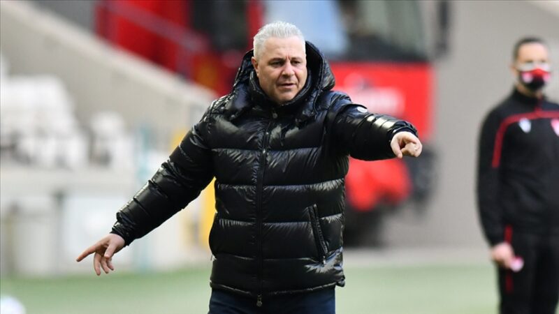 Gaziantep FK, teknik direktör Marius Sumudica'nın sağlık sorunları nedeniyle hastanede
