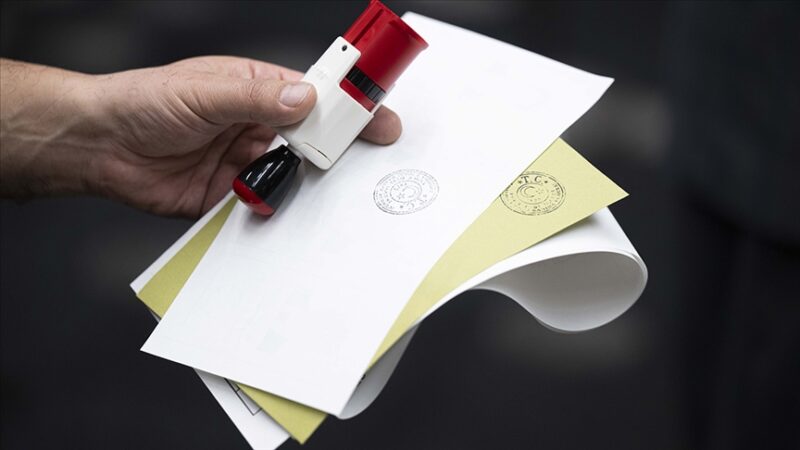 31 Mart'ta yapılacak yerel seçimlerde partilerin oy pusulasındaki yerini belirlemek