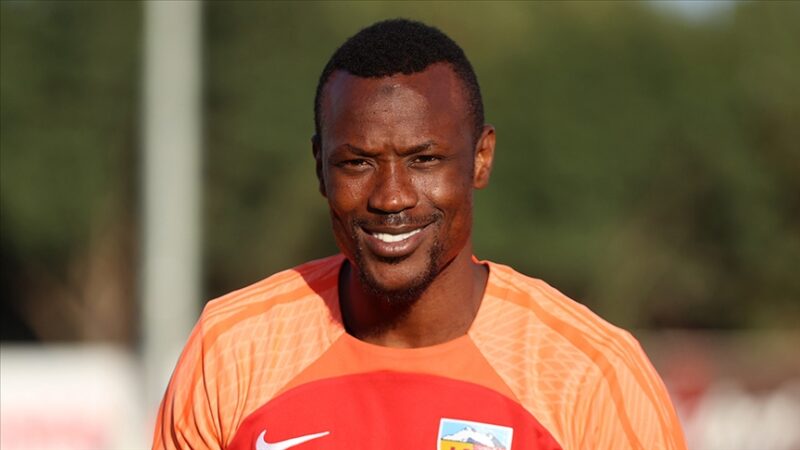 Kayserispor'un Senegalli futbolcusu Mame Baba Thiam, Pendikspor'a transfer oldu.