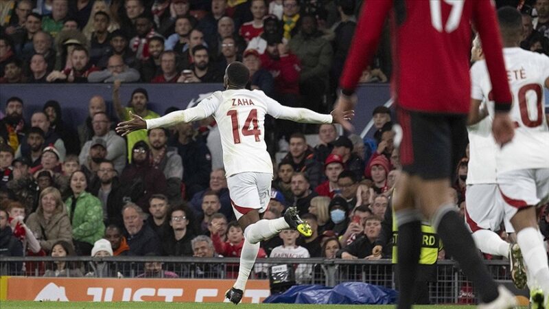 Galatasaray'ın sezon öncesi transferlerinden Wilfried Zaha için ayrılık ihtimali belirdi.