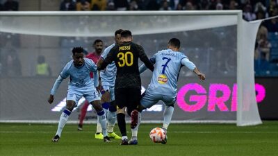 Dünya futbolunun en büyük rekabetlerinden birine imza atan Arjantinli Lionel