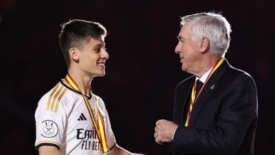 Real Madrid Teknik Direktörü Carlo Ancelotti, sakatlık sorunlarını nedeniyle bu