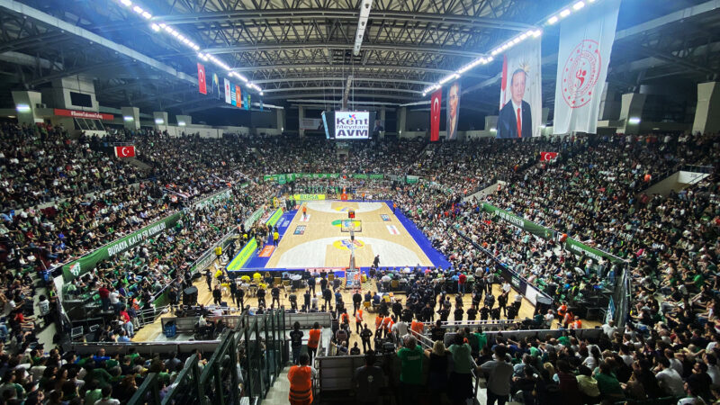Bursa’da kaçırılmayacak dev maç! ‘Yeşil giyiniyoruz’ çağrısı… Yeşil beyazlılar saat 18.00’de oynanacak karşılaşmada Anadolu Efes’i muhteşem taraftarının