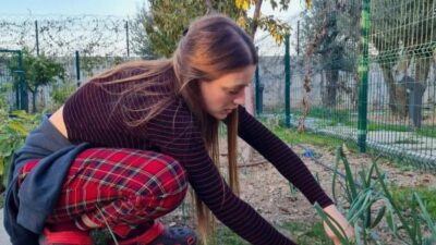 İddialı diziden ayrıldı! Soluğu orada aldı…