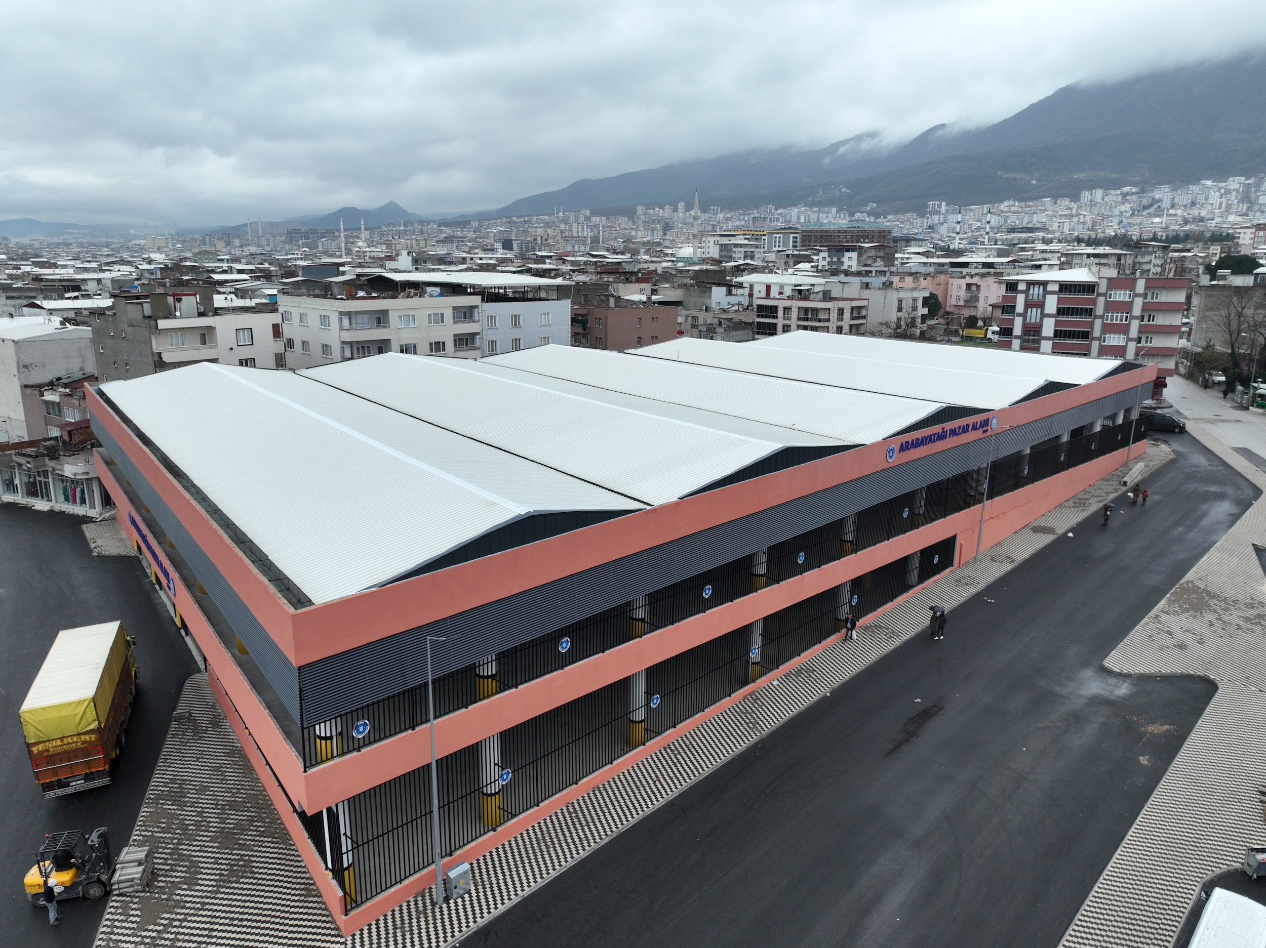 Bursa’ya yeni kapalı pazaryeri