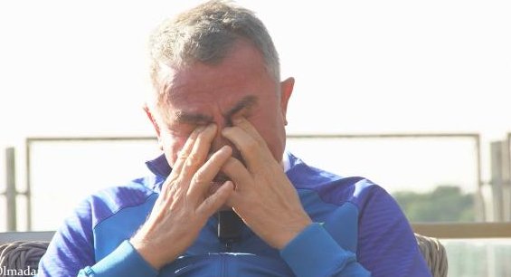 Bursaspor için hüngür hüngür ağladı; ‘Ne parası ne pulu’ Bursaspor için hüngür hüngür ağladı; ‘Ne parası ne pulu’