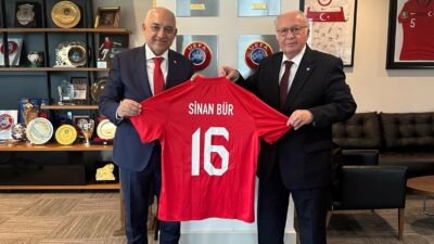 Bursaspor TFF’den ne istedi? Başkan Sinan Bür açıkladı…
