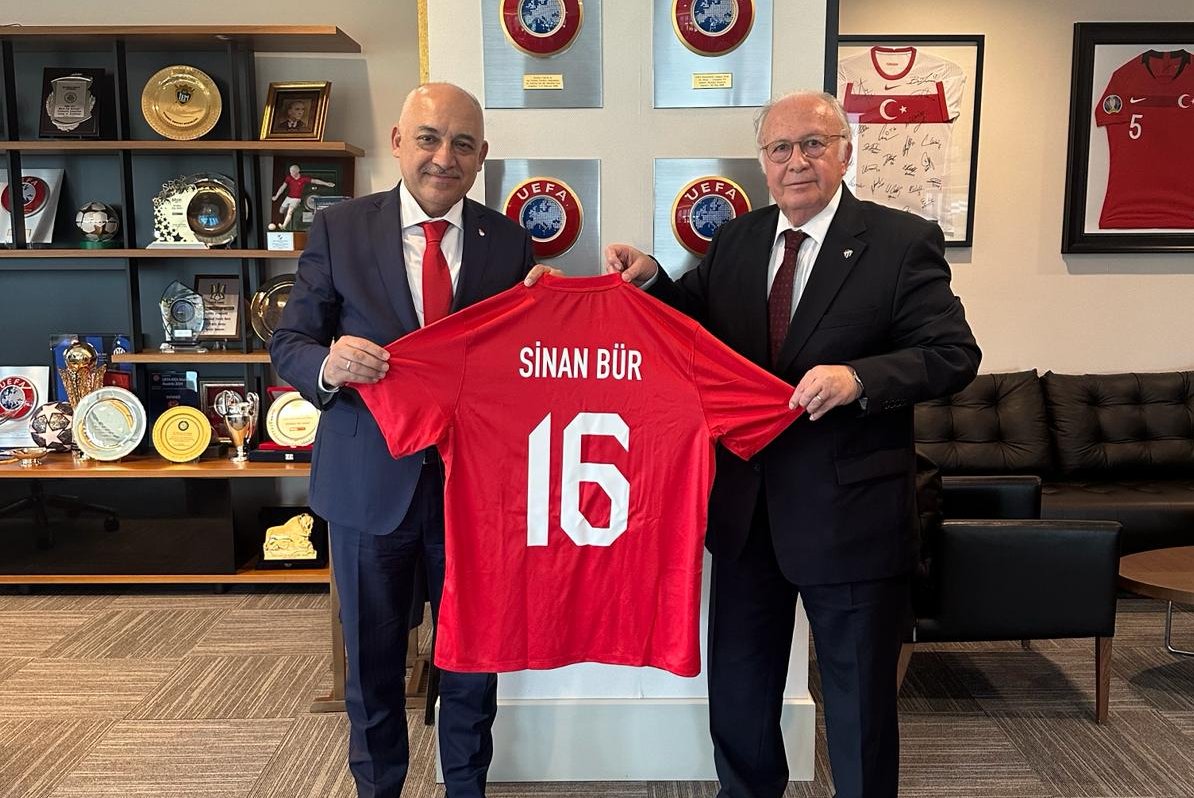 Bursaspor TFF’den ne istedi? Başkan Sinan Bür açıkladı…