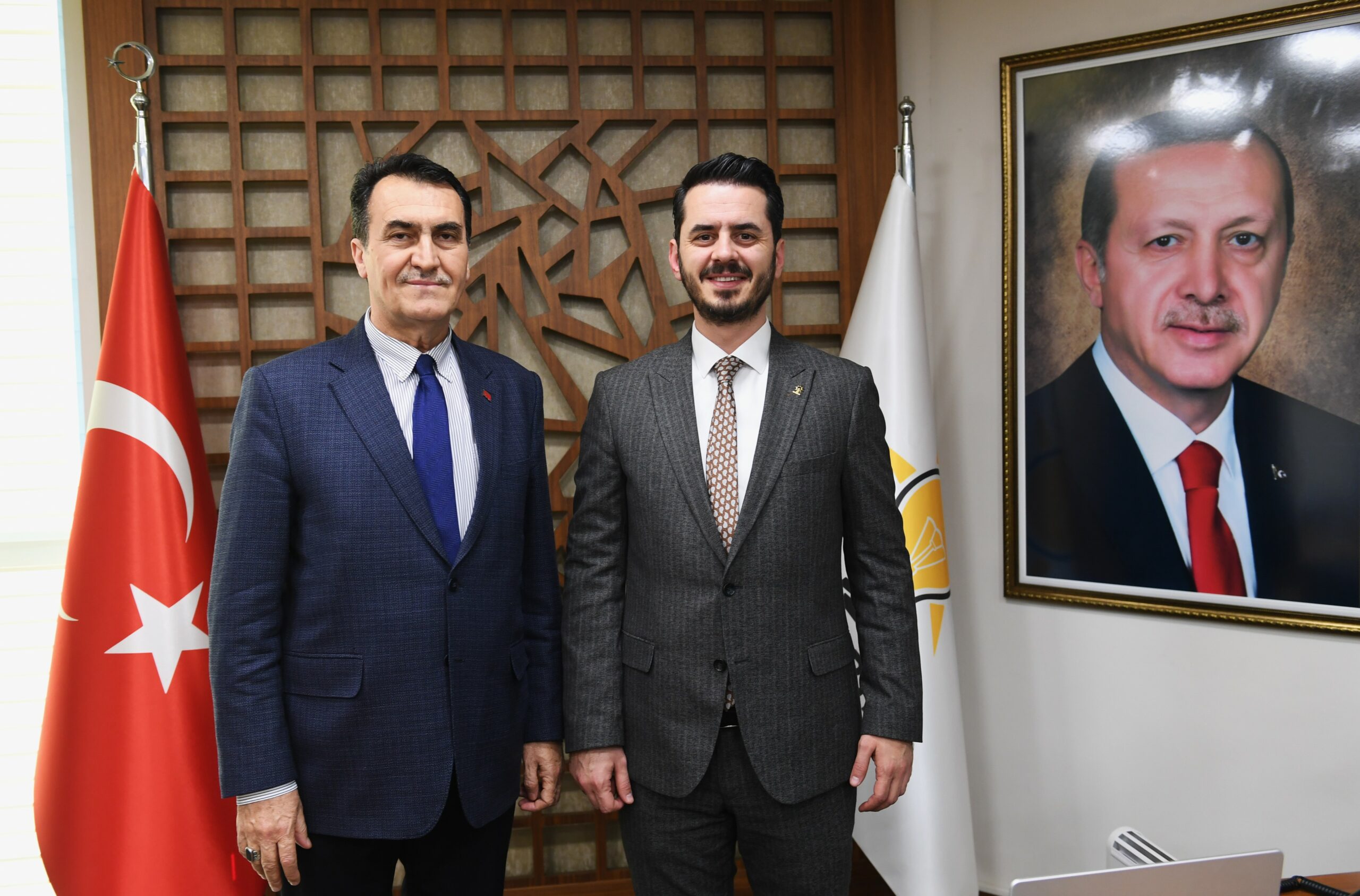 Başkan Dündar: Osmangazi’nin burçlarına yeniden AK Parti Bayrağı dikeceğiz