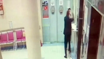 Annesinin ölüm haberini veren kadın doktora dehşeti yaşattı!