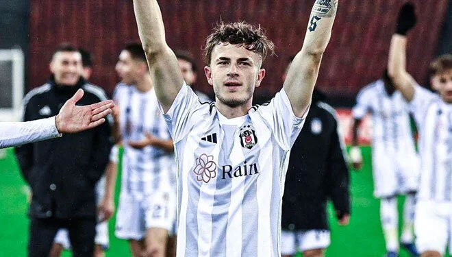 Beşiktaş’ta Emirhan Delibaş gönderildi