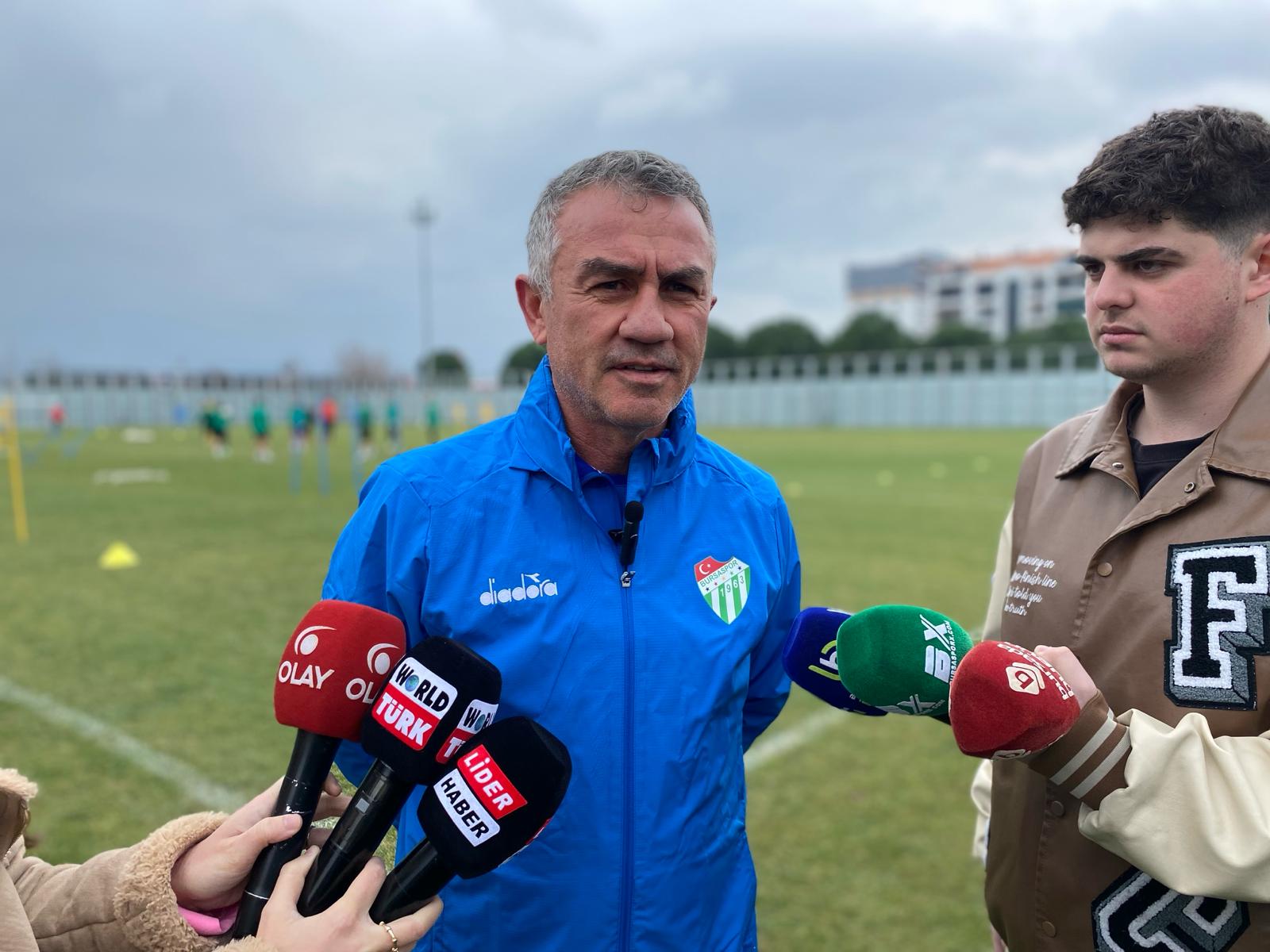 Bursaspor’un hocası Ümit Şengül ligde kalma puanını açıkladı