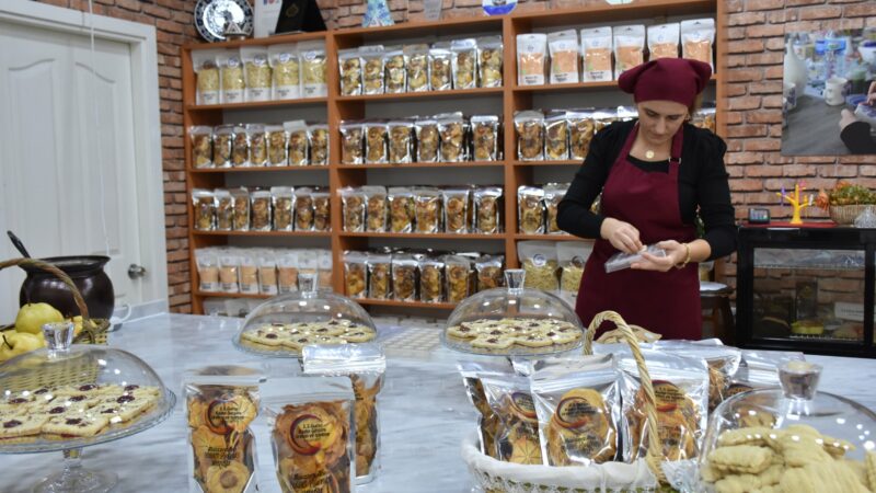 Bursa'nın Gürsu ilçesinde coğrafi işaretli "Deveci" ve "Santa Maria" cinsi