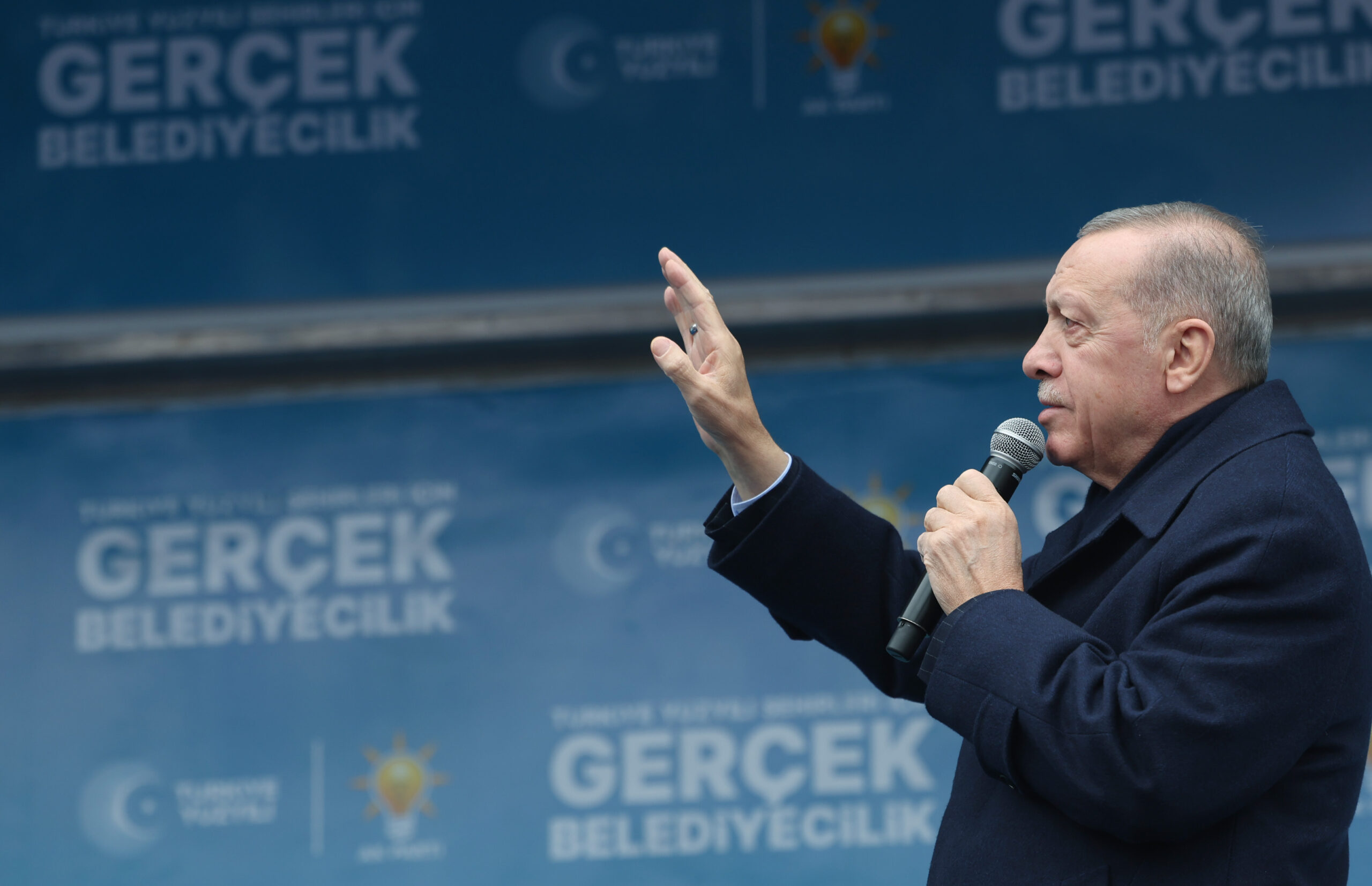 Emekli bayram ikramiyesi arttı! Cumhurbaşkanı Erdoğan yeni rakamı açıkladı…