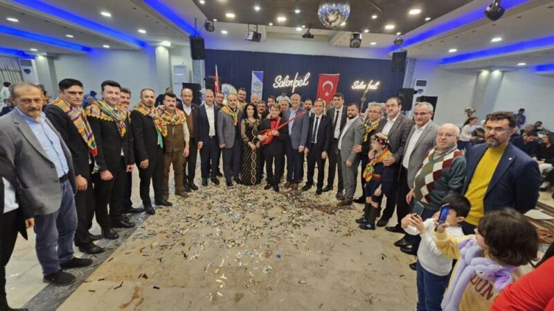 Bursa’da 19 gencin hayatına dokunan destek Bursa'nın dağ ilçelerinde biri olan Keles'in Sorgun Mahallesi'nde düzenlenen 'Eğitime