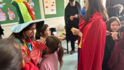 “Kardeşim üşümesin” diye yola çıktılar, 10 yılda 10 bin öğrenciyi ısıttılar