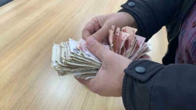 İşte dilencinin saatlik dudak uçuklatan kazancı!