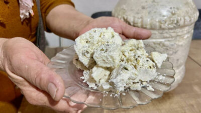 Aylarca toprak altında bekletilip sofraları süslüyor…