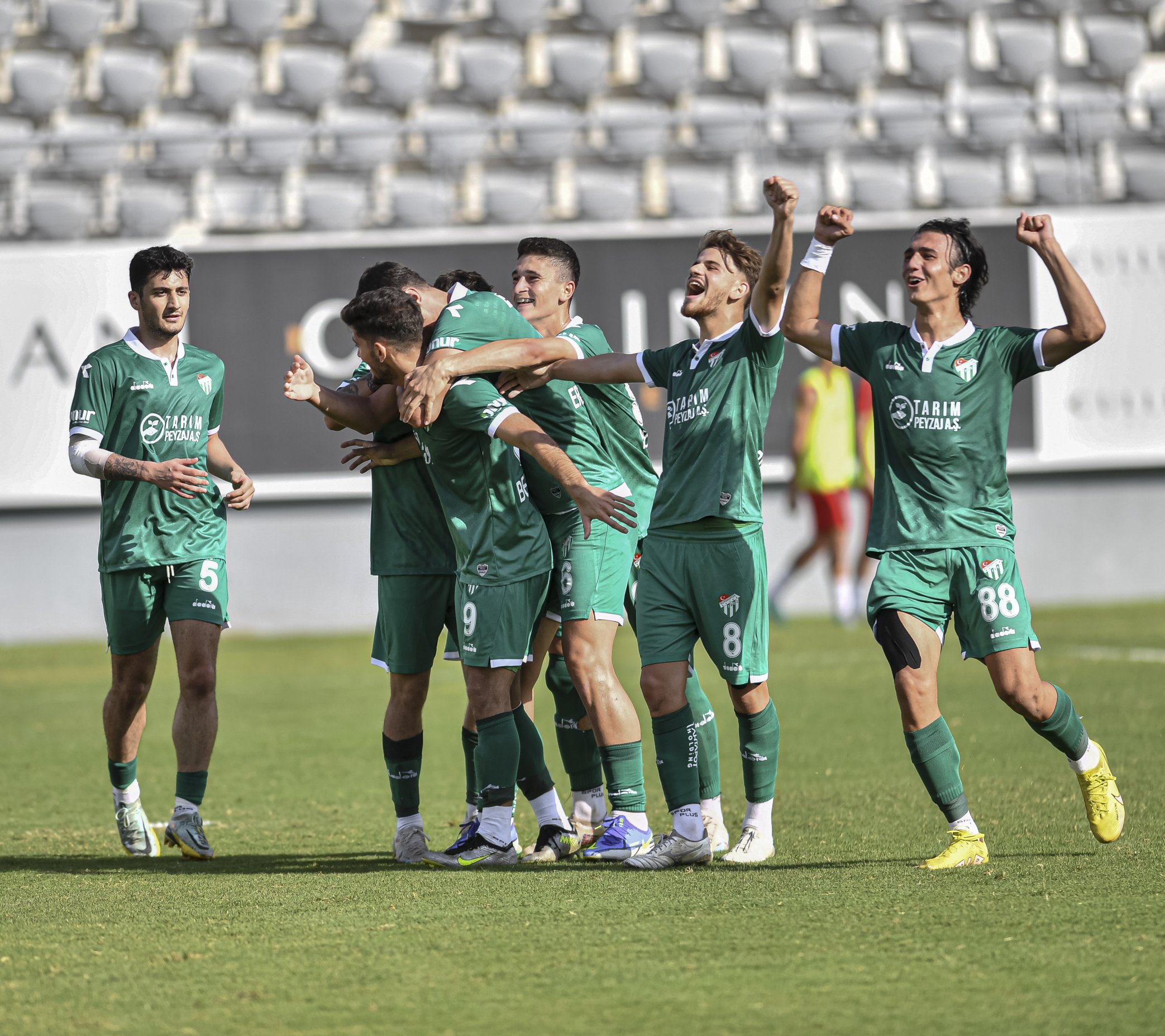 Bursaspor’da 55 günlük özlem bitiyor! Kritik maç saat kaçta, yayın var mı? Bursaspor’da 55 günlük özlem bitiyor! Kritik maç saat kaçta, yayın var mı?