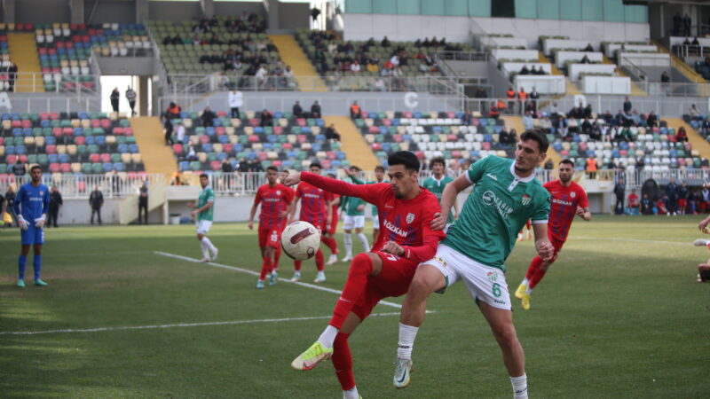 Bursaspor’a İzmir’de büyük şok! TFF 2. Lig Beyaz Grup 24. hafta maçında Bursaspor, deplasmanda