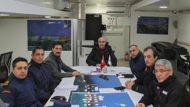 Marmara Denizi'nde, İmralı Adası'nın güneybatısında su alarak batan "Batuhan A"