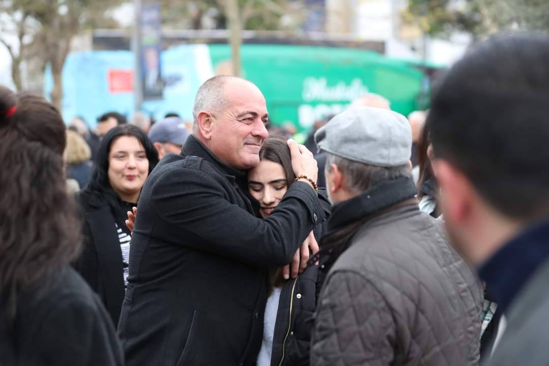 Yeniden aday gösterilmeyen Gemlik Belediye Başkanı Sertaslan’dan dikkat çeken paylaşım